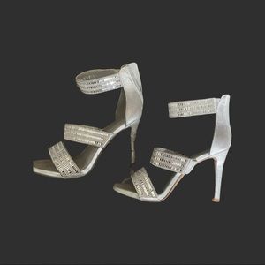 Silver Rhinestone 4 inch hill